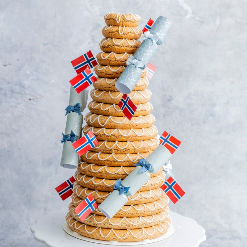 Kransekake 18 ringer - tårn (Lyseblå)